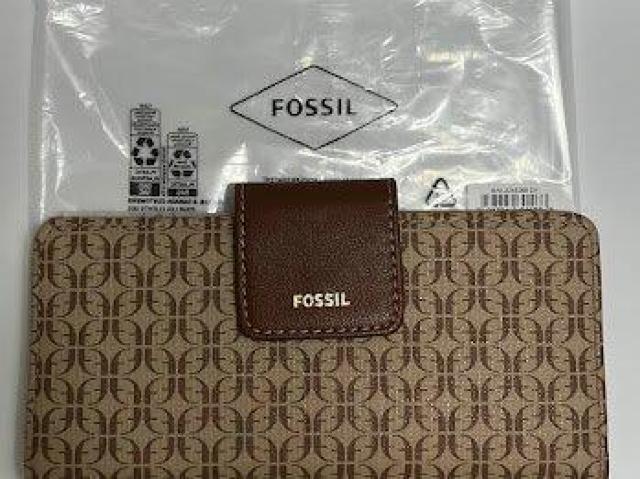 Fossil tHbV J[hP[X fB[X }fB\ vg  ^u Nb` uE  uh 