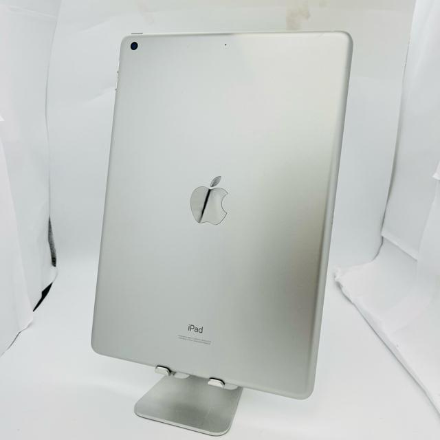 S 98% iPad 8 ��8���� 32 GB Wi-Fi �V���o�[ �{�� �� PC�{��/���Ӌ@��� 