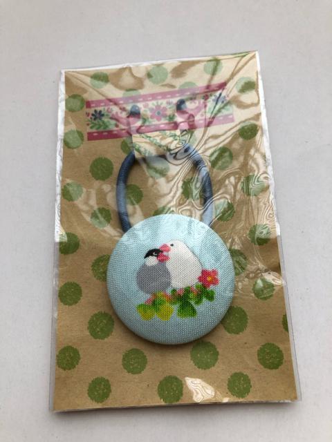 ハンドメイド ヘアゴム くるみボタン かわいい文鳥さん♪ < 女性ファッション  ハンドメイド ヘアゴム くるみボタン かわいい文鳥さん♪  < 女性ファッションの