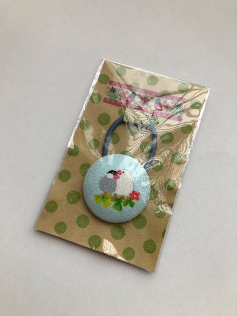 ハンドメイド ヘアゴム くるみボタン かわいい文鳥さん♪ < 女性ファッション  ハンドメイド ヘアゴム くるみボタン かわいい文鳥さん♪ < 女性ファッションの