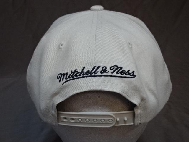 【Mitchell & Ness】 NBAブレイザーズ ツバ裏部分 迷彩柄 キャップ < 男性ファッション  【Mitchell & Ness】 NBAブレイザーズ ツバ裏部分 迷彩柄 キャップ < 男性ファッションの