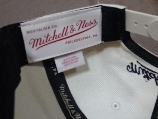 【Mitchell & Ness】 NBAブレイザーズ ツバ裏部分 迷彩柄 キャップ < 男性ファッション  【Mitchell & Ness】 NBAブレイザーズ ツバ裏部分 迷彩柄 キャップ < 男性ファッションの