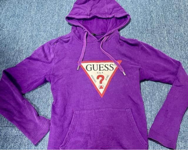 GUESS  p[J[   uh 