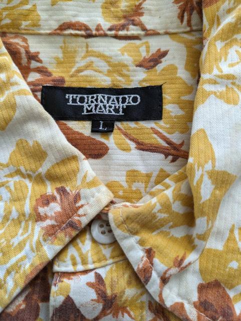 トルネードマート 花柄 半袖シャツ < ブランド  トルネードマート 花柄 半袖シャツ < ブランドの