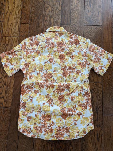 トルネードマート 花柄 半袖シャツ < ブランド  トルネードマート 花柄 半袖シャツ < ブランドの