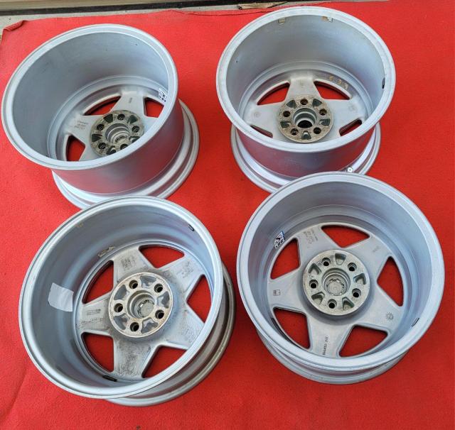 Ferrari フェラーリ テスタロッサ 純正ホイール16インチ 8J +34.2 10J +59.6 PCD 108 5H ホイ < 自動車/バイク Ferrari フェラーリ テスタロッサ 純正ホイール16インチ 8J +34.2 10J +59.6 PCD 108 5H ホイ < 自動車/バイク