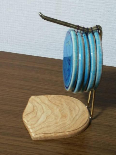 コースター 5種絵柄入り 陶器 コースター収納フック付き < インテリア/ライフ コースター 5種絵柄入り 陶器 コースター収納フック付き < インテリア/ライフの