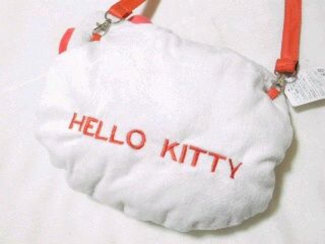 【キティ】可愛い♪2way ふわモコ フェイス型 ショルダーバッグ(ポーチ) < 女性ファッション 【キティ】可愛い♪2way ふわモコ フェイス型 ショルダーバッグ(ポーチ) < 女性ファッションの