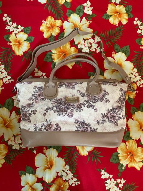 レストローズ☆高品質☆バラ柄旅行bag☆レア☆ < ブランド  レストローズ☆高品質☆バラ柄旅行bag☆レア☆  < ブランドの