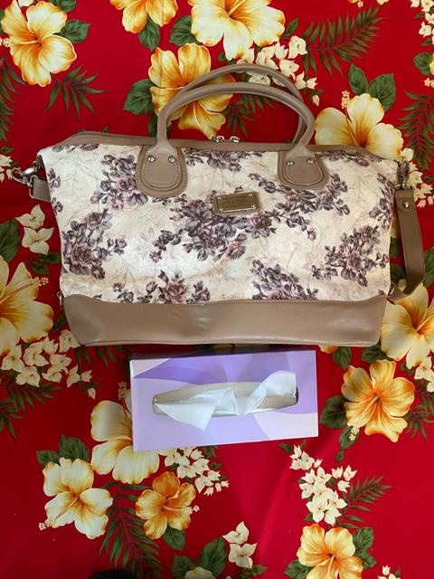 レストローズ☆高品質☆バラ柄旅行bag☆レア☆ < ブランド  レストローズ☆高品質☆バラ柄旅行bag☆レア☆ < ブランドの