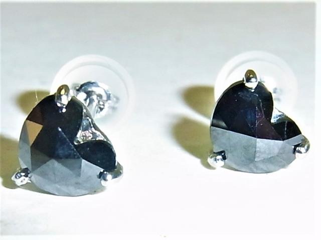 Pt900プラチナ スタッド ピアス ブラックダイヤ0.66×2 ハート型 < 女性アクセサリー/時計  Pt900プラチナ スタッド ピアス ブラックダイヤ0.66×2 ハート型 < 女性アクセサリー/時計の