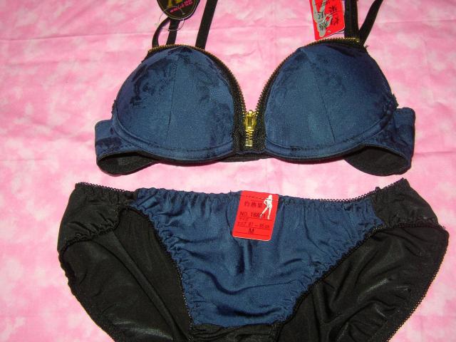 同色花柄センターファスナァーD65Mワイヤー入り < 女性ファッション  同色花柄センターファスナァーD65Mワイヤー入り < 女性ファッションの