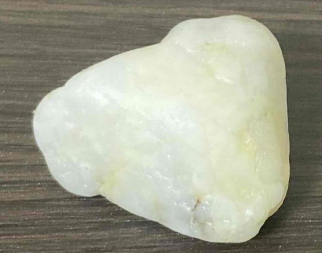 770円スタート!「ワイヤー作家」や「ジュエリー作家」の素材に阿波貴石(ホワイトトパーズ)原石 < 女性ファッション  770円スタート!「ワイヤー作家」や「ジュエリー作家」の素材に阿波貴石(ホワイトトパーズ)原石  < 女性ファッションの