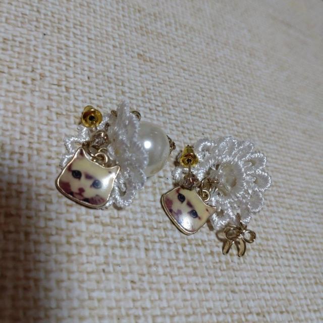 猫とレースとリボンとパールモチーフピアス < 女性アクセサリー/時計  猫とレースとリボンとパールモチーフピアス < 女性アクセサリー/時計の
