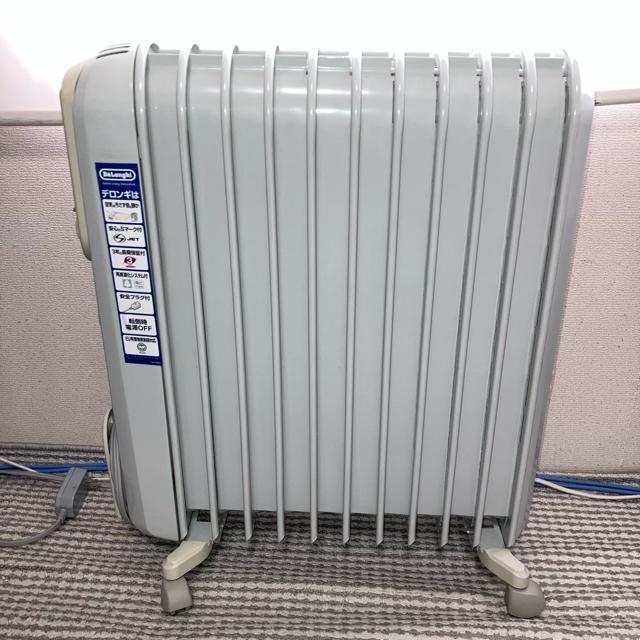 デロンギ 社製 オイル密閉式ラジエター型ヒーター V551115EFS 伊製 オイルヒーター < 家電/AV デロンギ 社製 オイル密閉式ラジエター型ヒーター V551115EFS 伊製 オイルヒーター < 家電/AVの