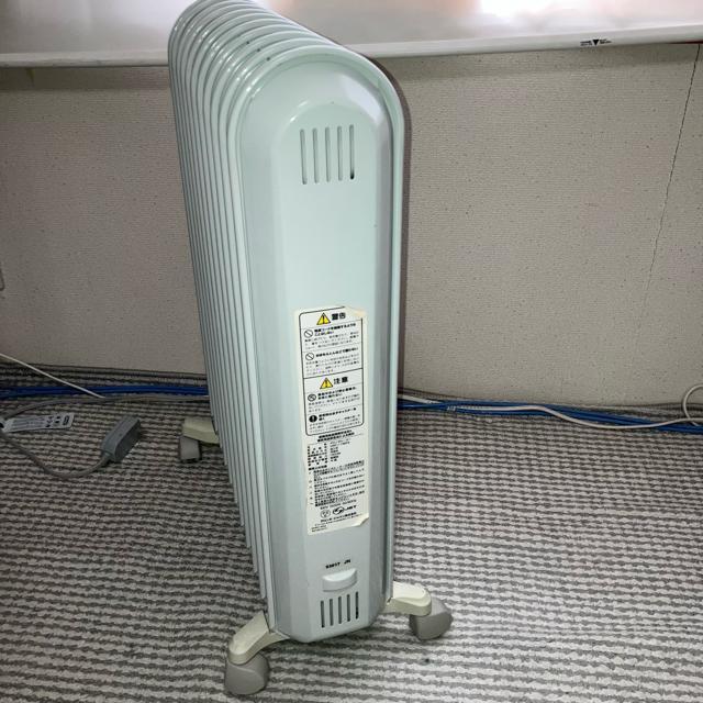 デロンギ 社製 オイル密閉式ラジエター型ヒーター V551115EFS 伊製 オイルヒーター < 家電/AV デロンギ 社製 オイル密閉式ラジエター型ヒーター V551115EFS 伊製 オイルヒーター < 家電/AVの