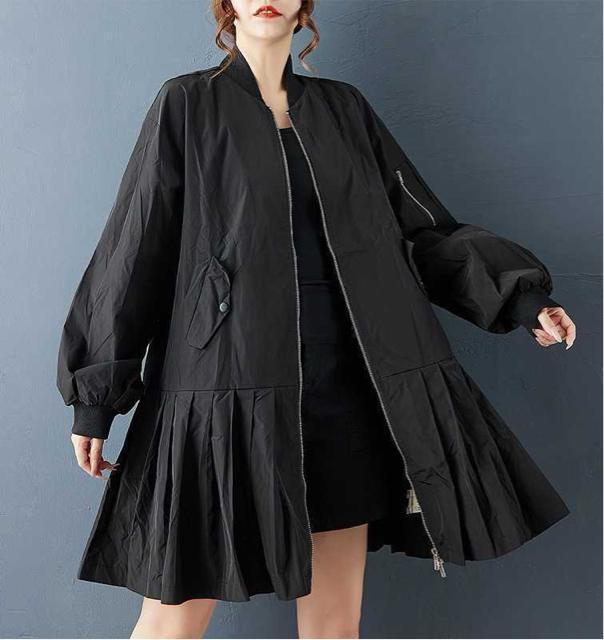 ジップアップ ジャケット ダブルファスナー プリーツ 切り替え リブ付き 光沢感 ブラック 大きいサイズ < 女性ファッション ジップアップ ジャケット ダブルファスナー プリーツ 切り替え リブ付き 光沢感 ブラック 大きいサイズ < 女性ファッションの