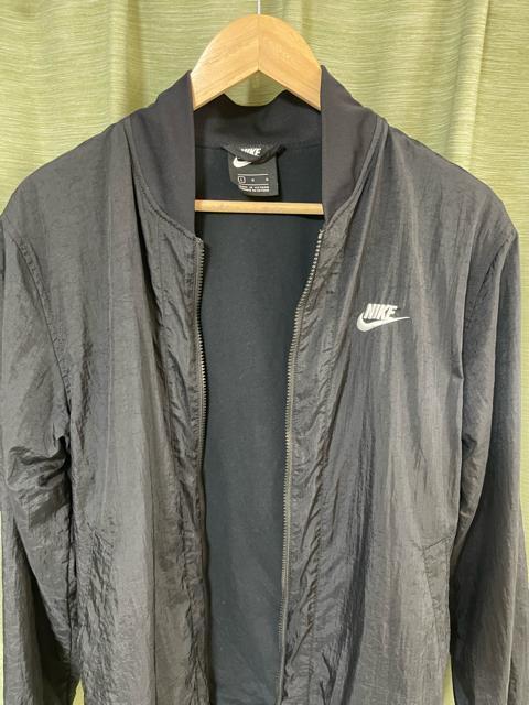 Nike ナイキ ナイロンジャケット ブラック ジャケット ジャンバー アウター ブラック 黒 サイズL ウーブンプレイヤーズ < ブランド Nike ナイキ ナイロンジャケット ブラック ジャケット ジャンバー アウター ブラック 黒 サイズL ウーブンプレイヤーズ < ブランドの