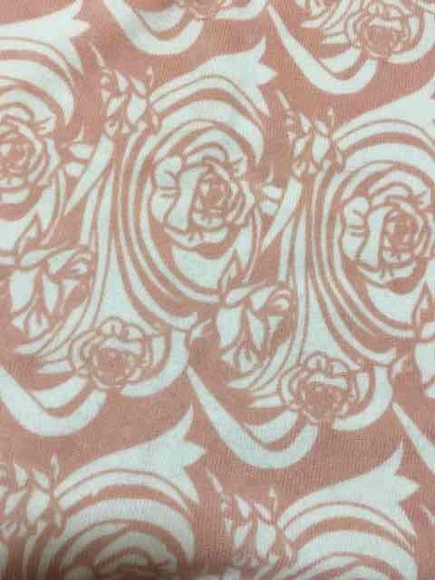 送料込み/セシル/ニットトップス/チュニック/薔薇柄/新品美品 < ブランド  送料込み/セシル/ニットトップス/チュニック/薔薇柄/新品美品 < ブランドの