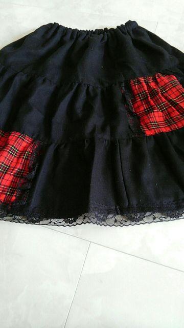 黒フリルスカート < 女性ファッション  黒フリルスカート < 女性ファッションの