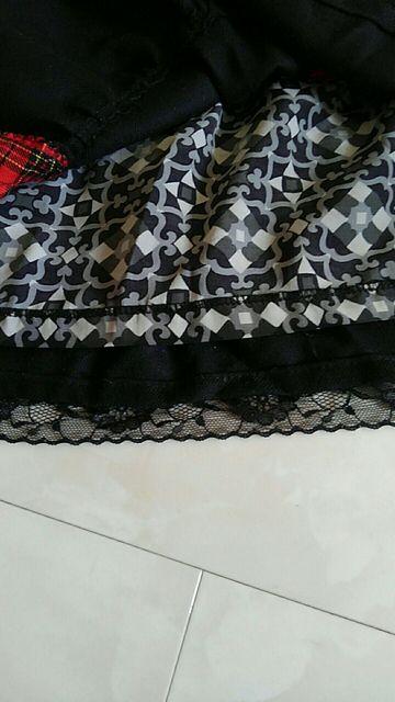 黒フリルスカート < 女性ファッション  黒フリルスカート < 女性ファッションの