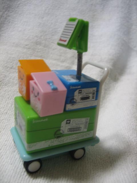 カウネット オリジナルミニカー メモスタンド おとどけカート(グリーン) 景品 kaunet < インテリア/ライフ  カウネット オリジナルミニカー メモスタンド おとどけカート(グリーン) 景品 kaunet < インテリア/ライフの