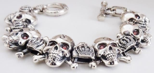 シルバー925 6クラウンスカルブレス ルビー < 男性アクセサリー/時計 シルバー925 6クラウンスカルブレス ルビー < 男性アクセサリー/時計の