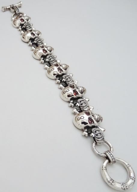 シルバー925 6クラウンスカルブレス ルビー < 男性アクセサリー/時計 シルバー925 6クラウンスカルブレス ルビー < 男性アクセサリー/時計の