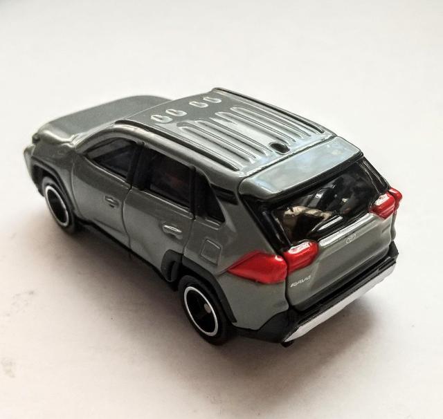 トミカ TOYOTA RAV4 トヨタ ラブフォー 中古車 < ホビー  トミカ TOYOTA RAV4 トヨタ ラブフォー 中古車 < ホビーの