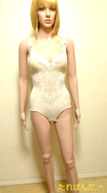 �傫��L(A80L)�����{�{�f�B���Y��ȃo�C�J���[���[�X�̃{�f�B�X�[�cS131��3�_�ő���