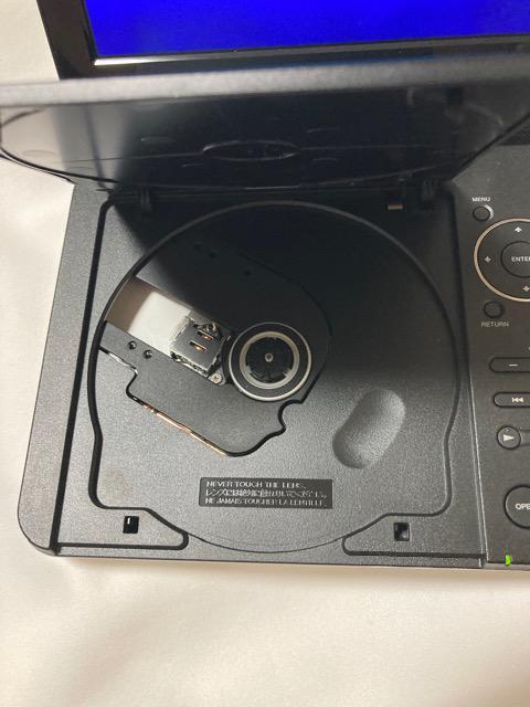 ソニー SONY ポータブル DVD CD プレイヤー DVP-FX720 ホワイト ジャンク < 家電/AV  ソニー SONY ポータブル DVD CD プレイヤー DVP-FX720 ホワイト ジャンク < 家電/AVの