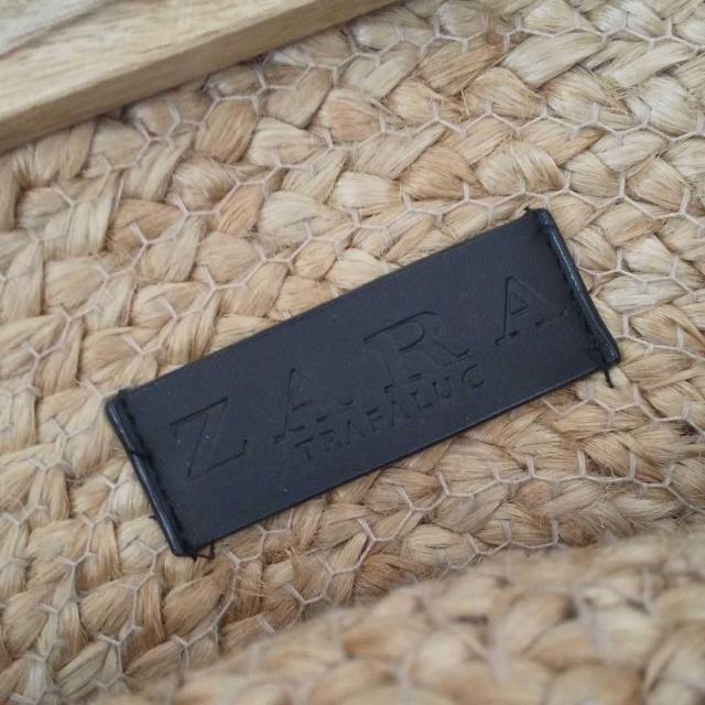 ザラ タッセル付 丸型カゴバッグ < ブランド ザラ タッセル付 丸型カゴバッグ < ブランドの