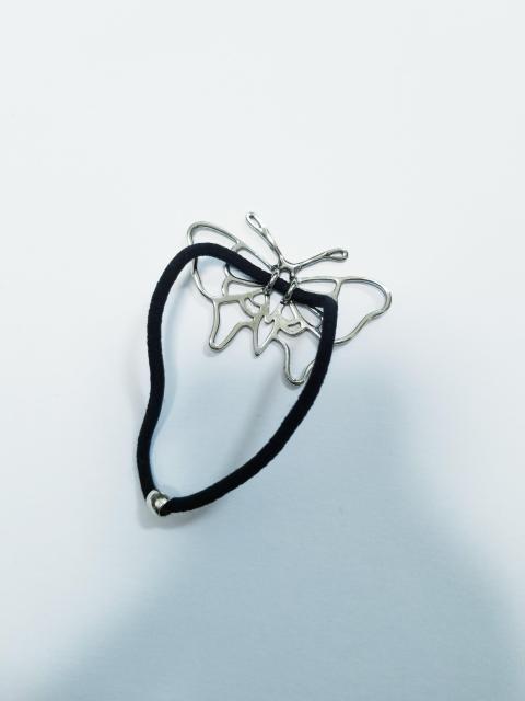 (83)新品 蝶々 シルバー ヘアゴム ヘアアクセサリー バタフライ < 女性アクセサリー/時計  (83)新品 蝶々 シルバー ヘアゴム ヘアアクセサリー バタフライ < 女性アクセサリー/時計の