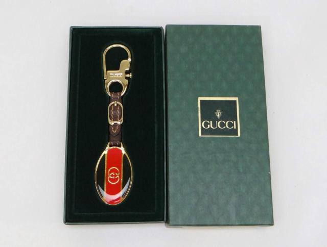 GUCCI グッチ オールドグッチ GG シェリー レザー キーホルダー ゴールド×レッド×グリーン<USED>【送料無料】 < ブランド GUCCI グッチ オールドグッチ GG シェリー レザー キーホルダー ゴールド×レッド×グリーン<USED>【送料無料】 < ブランドの