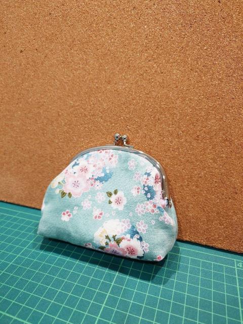 ハンドメイド がま口財布 和柄水色 < 女性ファッション  ハンドメイド がま口財布 和柄水色  < 女性ファッションの