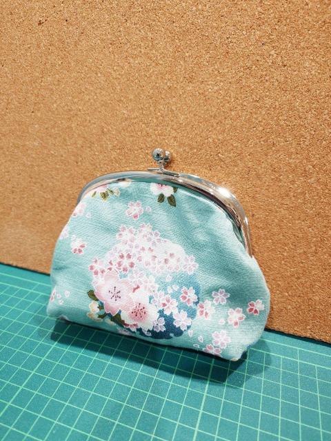 ハンドメイド がま口財布 和柄水色 < 女性ファッション  ハンドメイド がま口財布 和柄水色 < 女性ファッションの