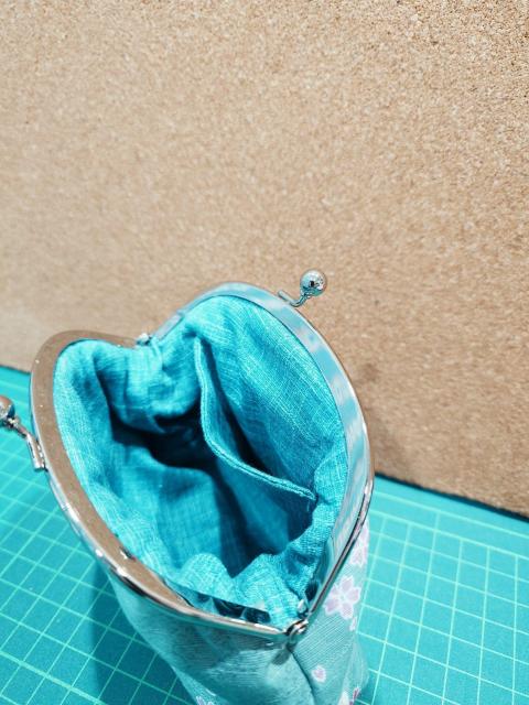 ハンドメイド がま口財布 和柄水色 < 女性ファッション  ハンドメイド がま口財布 和柄水色 < 女性ファッションの
