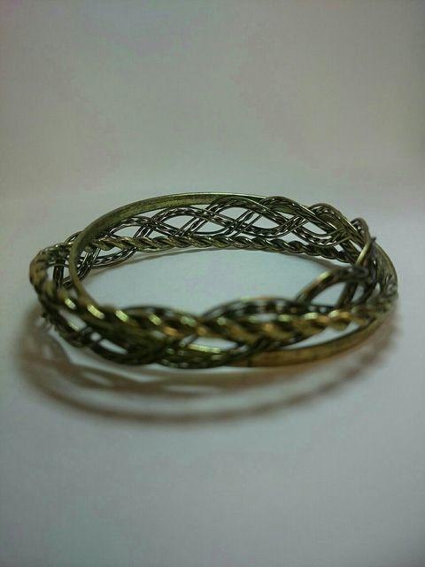 未使用☆アンティークゴールド 三連ブレスレット★ < 女性アクセサリー/時計 未使用☆アンティークゴールド 三連ブレスレット★ < 女性アクセサリー/時計の