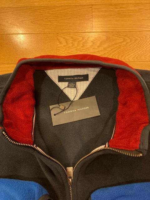 TOMMY HILFIGER トミーヒルフィガー  フリースジャケット  大きいsize XXL  紺赤青 < 男性ファッション  TOMMY HILFIGER トミーヒルフィガー  フリースジャケット  大きいsize XXL  紺赤青 < 男性ファッションの