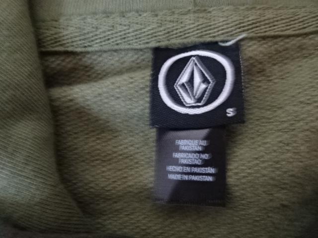 USA購入 ボルコム【VOLCOM】迷彩カモフラ柄 パーカー US Sサイズ < ブランド  USA購入 ボルコム【VOLCOM】迷彩カモフラ柄 パーカー US Sサイズ < ブランドの