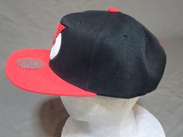 【Mitchell & Ness】NBA トレイルブレイザーズ NBA創設75周年記念 ロゴ刺繍入り キャップ < 男性ファッション  【Mitchell & Ness】NBA トレイルブレイザーズ NBA創設75周年記念 ロゴ刺繍入り キャップ < 男性ファッションの