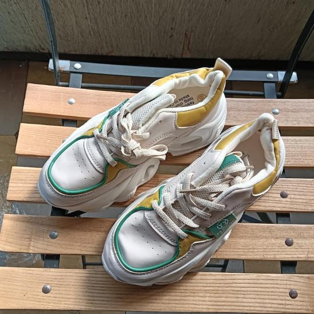 新品 24.5cm レディース スニーカー ホワイト シューズ 靴 厚底 < 女性ファッション  新品 24.5cm レディース スニーカー ホワイト シューズ 靴 厚底  < 女性ファッションの