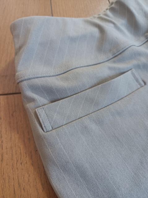 LOBJIE ロブジェ★定価12000円なめらか全方向伸び伸びパンツ★履き心地抜群★美美品★足長効果細見ストライプ★送料無料★ < 女性ファッション  LOBJIE ロブジェ★定価12000円なめらか全方向伸び伸びパンツ★履き心地抜群★美美品★足長効果細見ストライプ★送料無料★ < 女性ファッションの