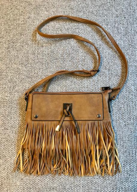 革バック一点 写真では2点だが < 女性ファッション  革バック一点 写真では2点だが < 女性ファッションの