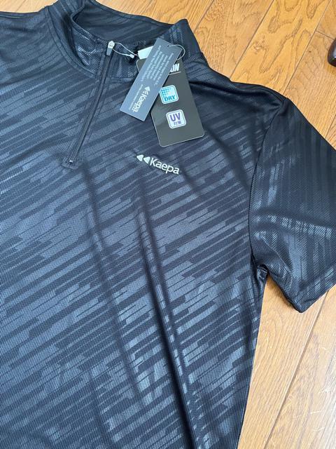 Lサイズ!高貴紳士的!ブランド品!kaepa!エンボス!メッシュ!DRY!UV対策!素材!半袖!ジップTシャツ!幾何柄!新品!黒! < 男性ファッション  Lサイズ!高貴紳士的!ブランド品!kaepa!エンボス!メッシュ!DRY!UV対策!素材!半袖!ジップTシャツ!幾何柄!新品!黒! < 男性ファッションの