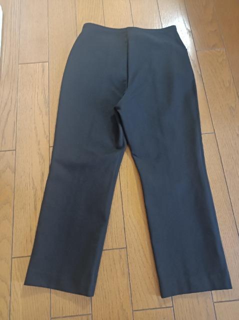 全方向伸び伸びパンツ★なめらかしっとり履き心地抜群★新品同様★持って便利なシンプル黒パンツ★送料無料★ < 女性ファッション  全方向伸び伸びパンツ★なめらかしっとり履き心地抜群★新品同様★持って便利なシンプル黒パンツ★送料無料★ < 女性ファッションの