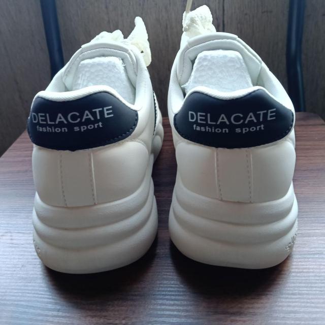 新品 24cm レディース スニーカー ホワイト シューズ 靴 カジュアル < 女性ファッション 新品 24cm レディース スニーカー ホワイト シューズ 靴 カジュアル < 女性ファッションの