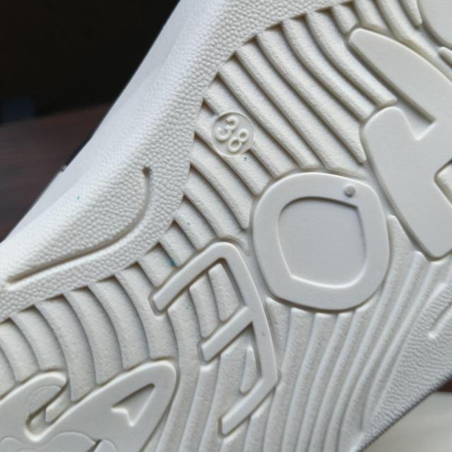 新品 24cm レディース スニーカー ホワイト シューズ 靴 カジュアル < 女性ファッション 新品 24cm レディース スニーカー ホワイト シューズ 靴 カジュアル < 女性ファッションの