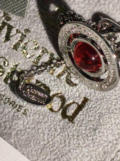 Vivienne Westwood ���B���B�A�� �^�C�j�[ �I�[�u �l�b�N���X  �� �u�����h�� 