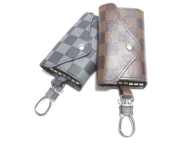 《New》格子チェック柄★360度回転するカラビナ付★6連*レザーキーケース<ブラック> < 男性ファッション  《New》格子チェック柄★360度回転するカラビナ付★6連*レザーキーケース<ブラック> < 男性ファッションの